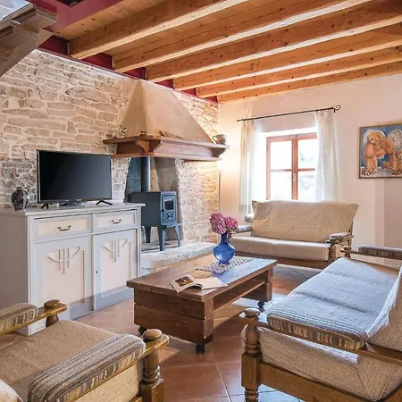 Three-bedroom In Barban