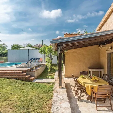 Ferienhaus Awesome In *